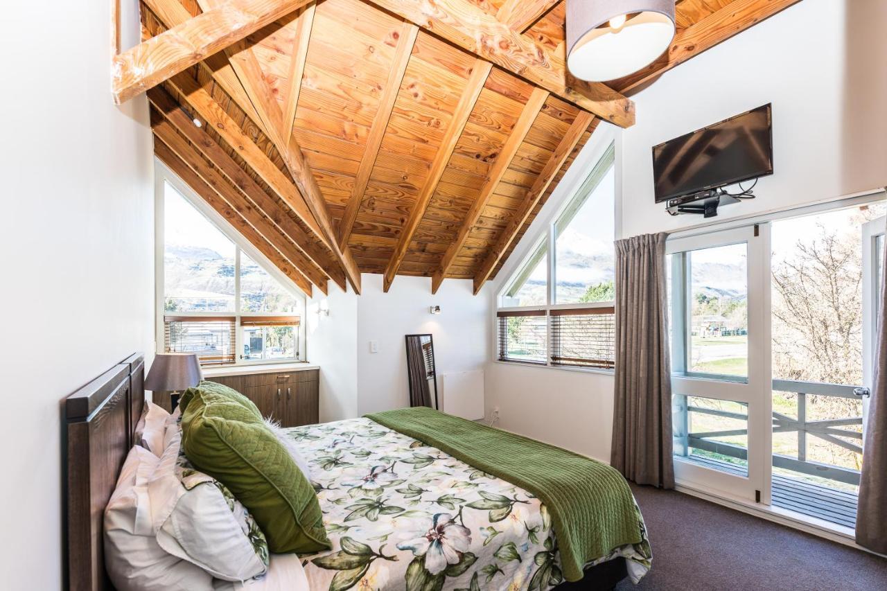 Bold Peak Lodge Queenstown Bagian luar foto