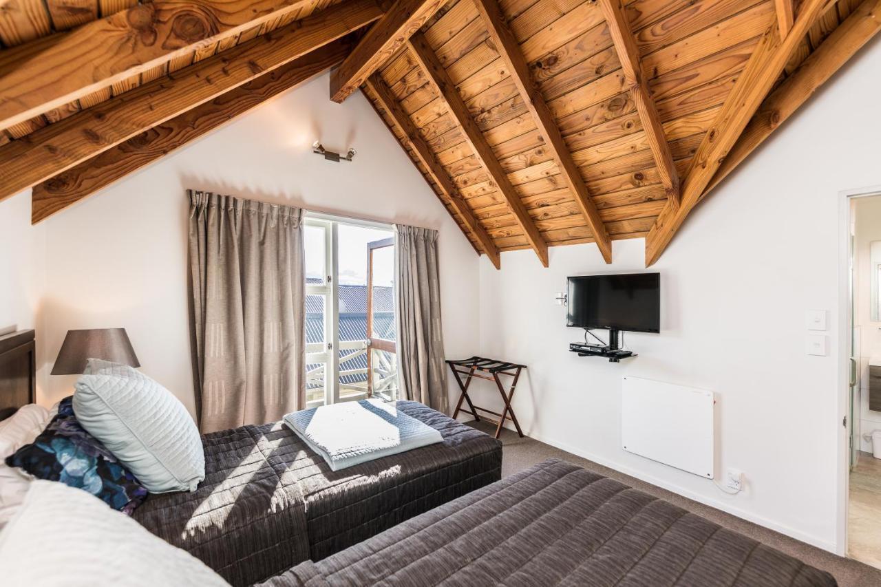 Bold Peak Lodge Queenstown Bagian luar foto